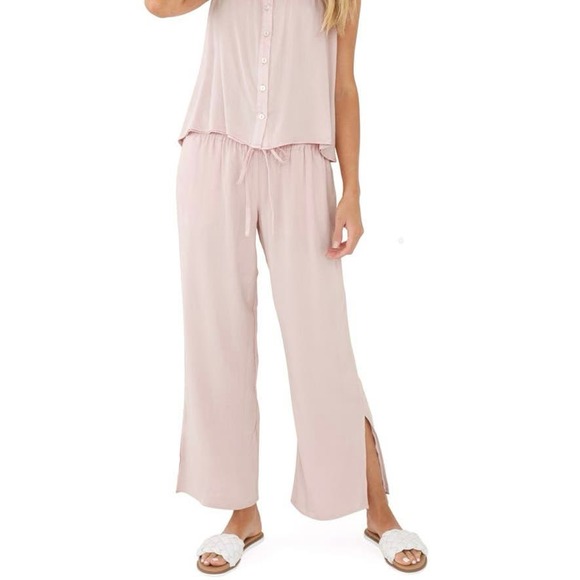 Plum Pretty Sugar Ruffle Flowy Pant - Picture 1 of 5
